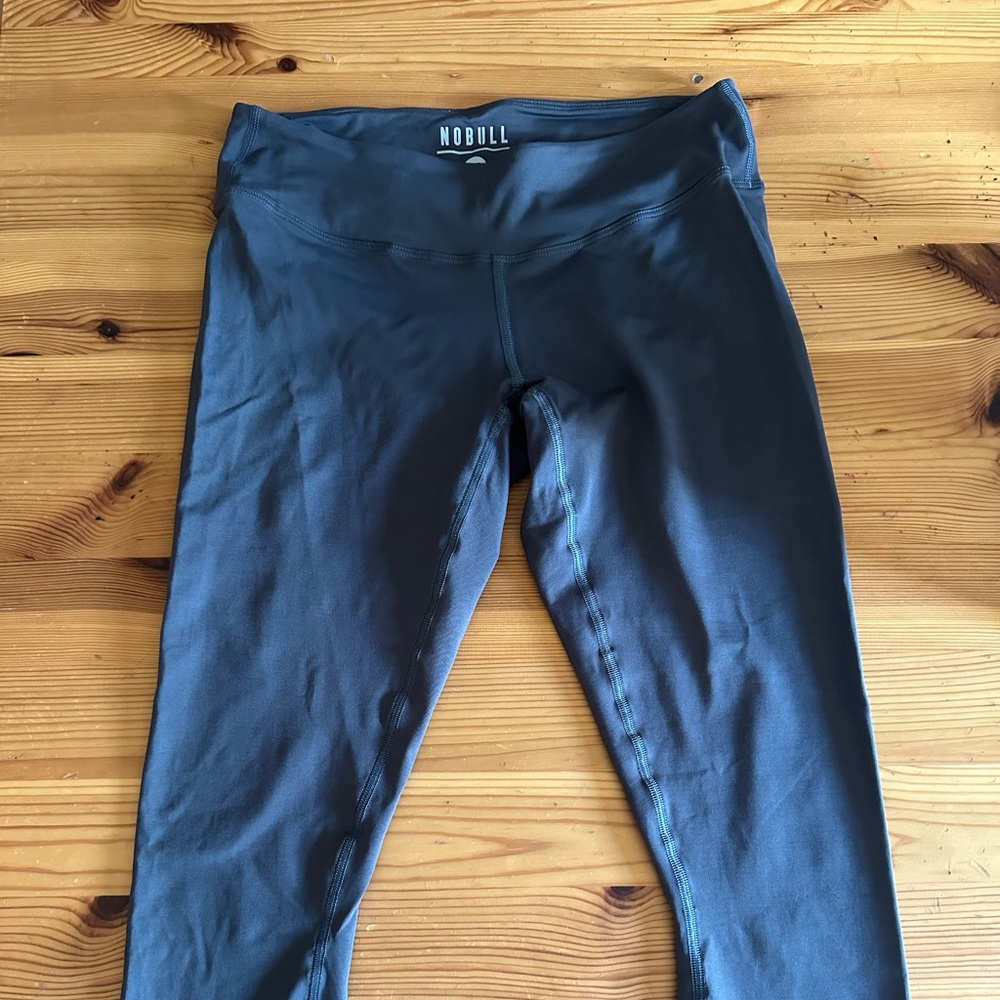 NoBull matte crops, medium